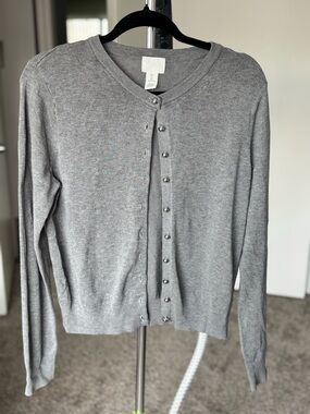 H&M Women's Gray Button-Front Cardigan Sweater